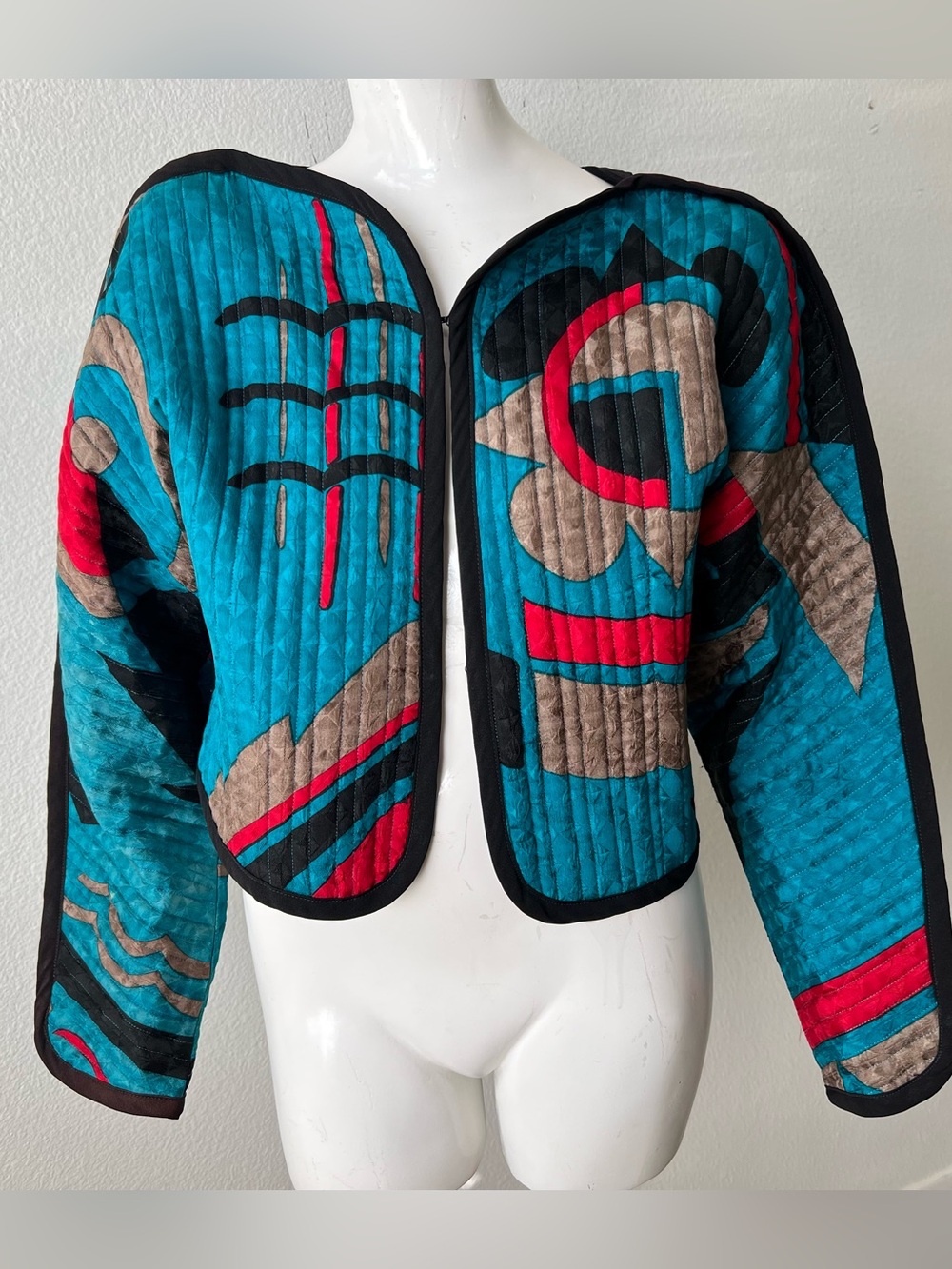 STUNNING VINTAGE Excelle 100% SILK JACKET- see description
